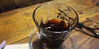 Sumatera, ini adalah gudangnya kopi dengan rasa terbaik. Sebut saja kopi Sidikalang, kopi Gayo, kopi Lintong, kopi Mandailing.